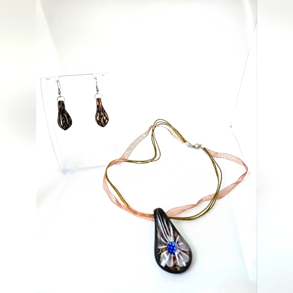 Vintage Murano Hand Blown Glass Necklace & Earrings Set!